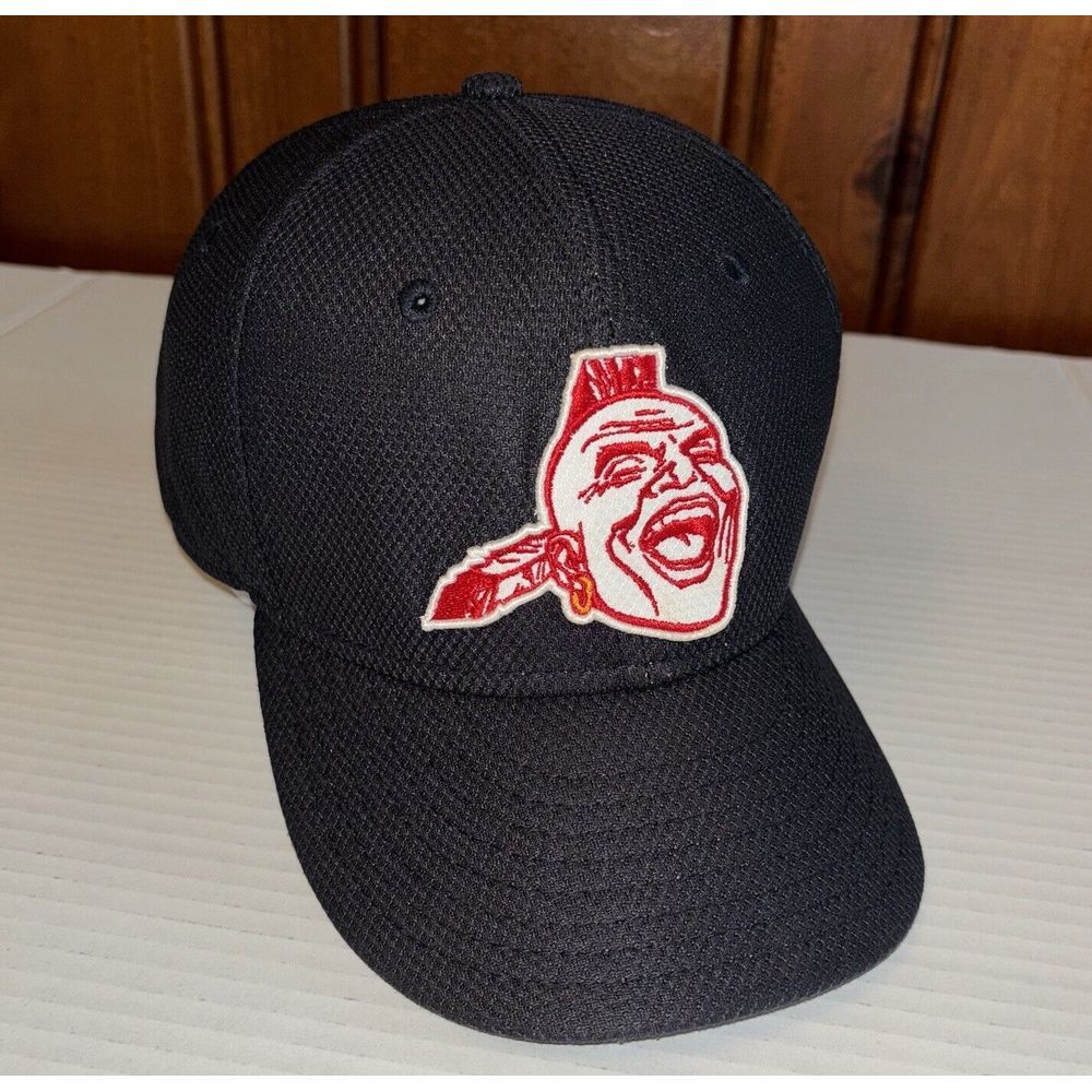 Atlanta Braves MLB New‎ Era 59Fifty Size 7 1/4 Chief Noc A Homa Rare Banned Logo